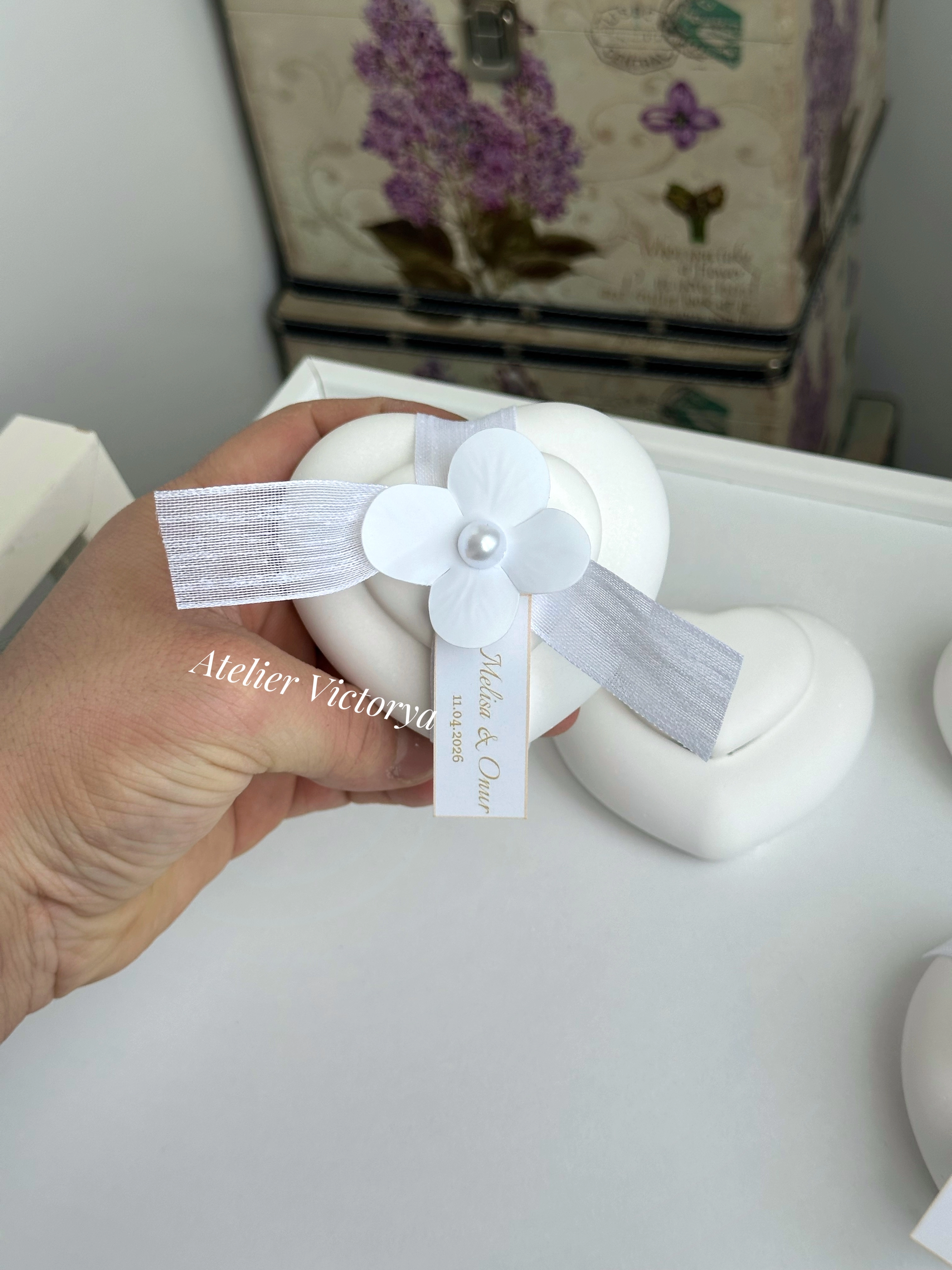 Beton Kapaklı Kalp Mum